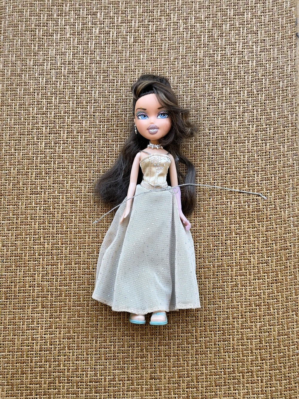 Vintage 2003 Y2K Bratz Formal Funk Dana Fashion Doll by MGA